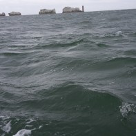 Wind tegen tij bij de Needles